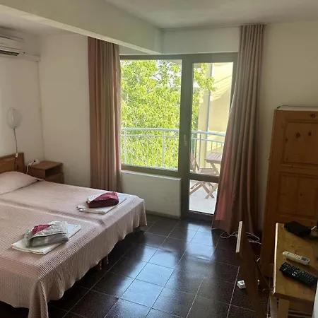 Guest house Karavida Sinemoretz