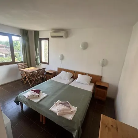 Πανσιόν Karavida